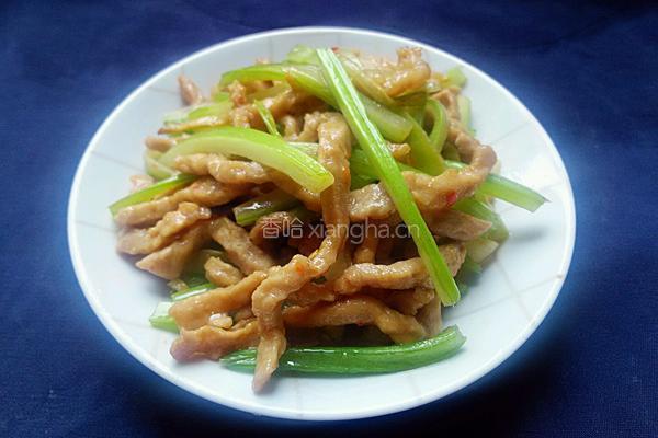 芹菜炒肉的做法图解11