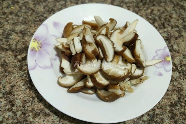 香菇榨菜丝的做法图解3