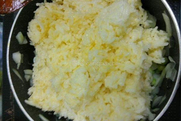 火爆洋葱蛋炒饭的做法图解6