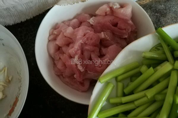 鱼香茄条的做法图解2