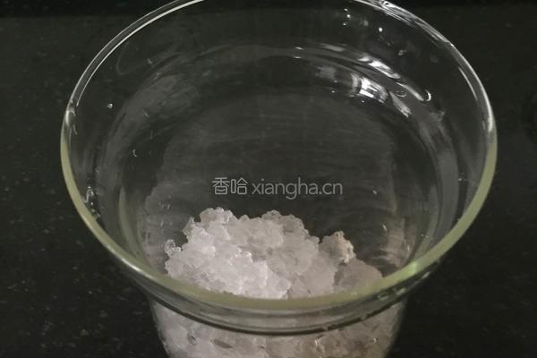 老冰糖炖雪燕的做法图解8