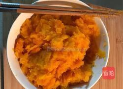 南瓜豆沙饼的做法图解2