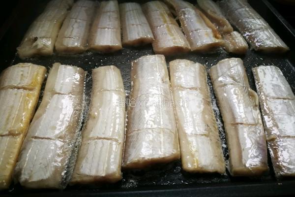 「Cathy边吃边营养」红烧带鱼 非油炸版的做法图解7