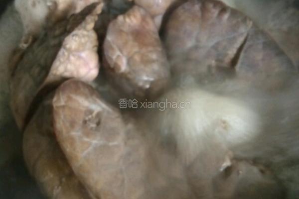 油爆猪肺子的做法图解1