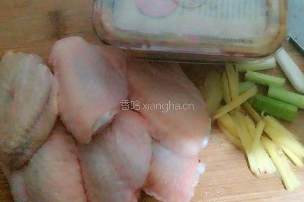 酱香鸡翅的做法图解1