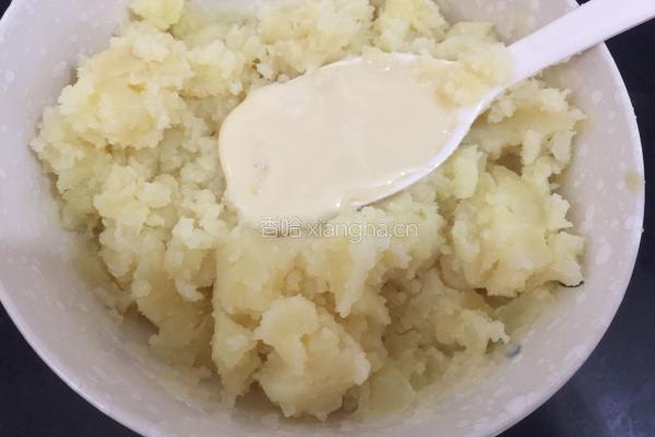 蓝莓土豆泥的做法图解3