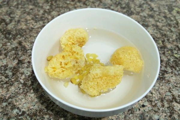 红枣银耳羹的做法图解2