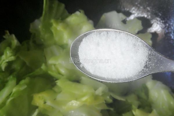 糖醋甘蓝菜的做法图解5