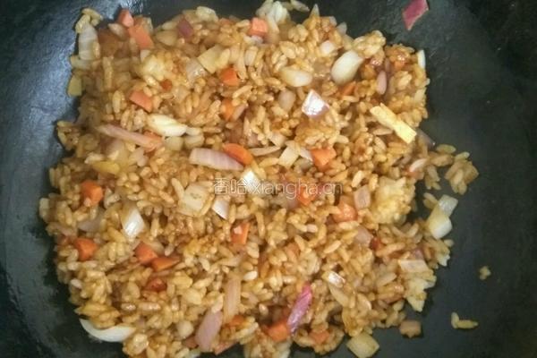 酱油炒饭的做法图解6