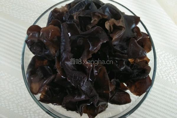 清洗黑木耳的做法图解5