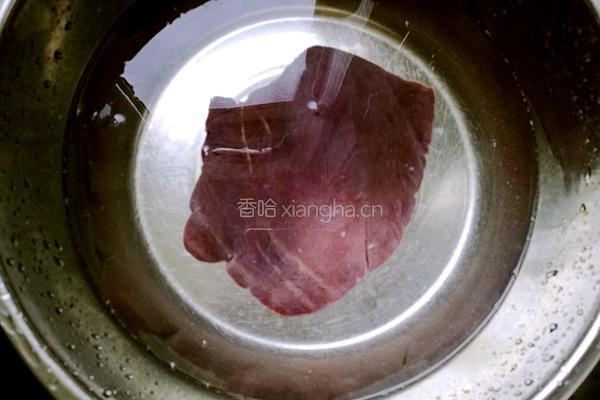 白切猪肝的做法图解1