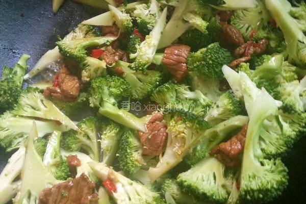 西兰花炒牛肉的做法图解9