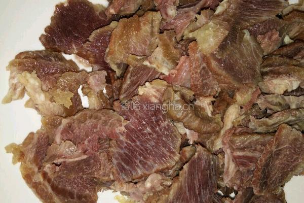 凉拌牛肉的做法图解1