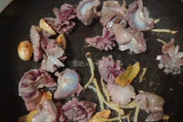 美极鲜鸡胗的做法图解4