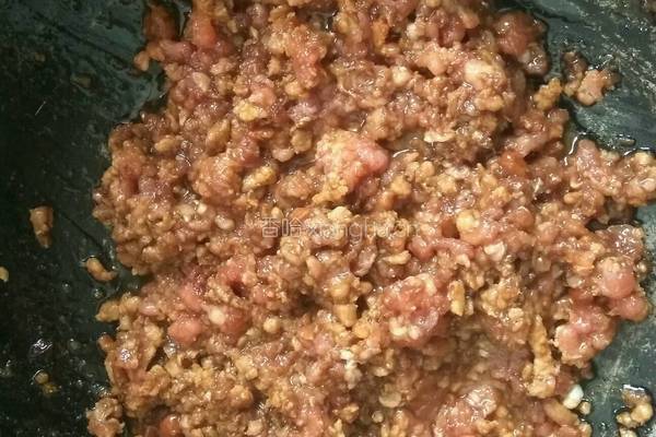茴香猪肉馅饺子的做法图解5