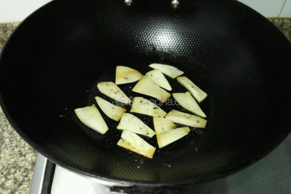 椒盐杏鲍菇的做法图解5