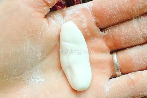 心太软（红枣夹糯米）的做法图解11
