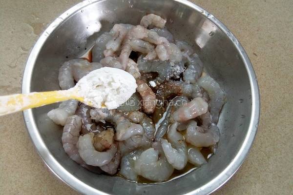 虾仁滑蛋的做法图解2