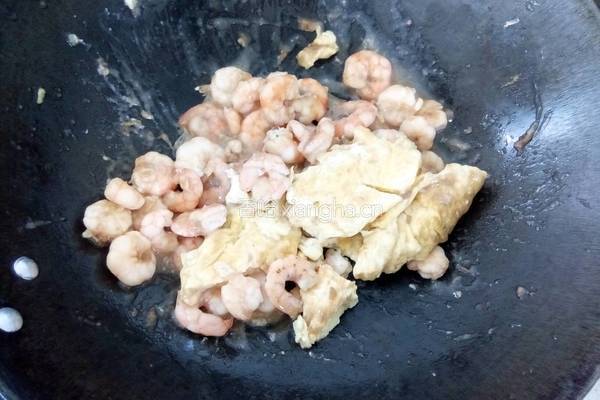 虾仁滑蛋的做法图解7