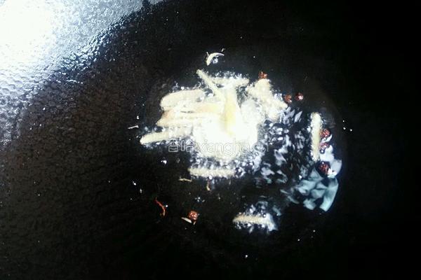 泡椒牛皮菜炒蚕豆的做法图解6