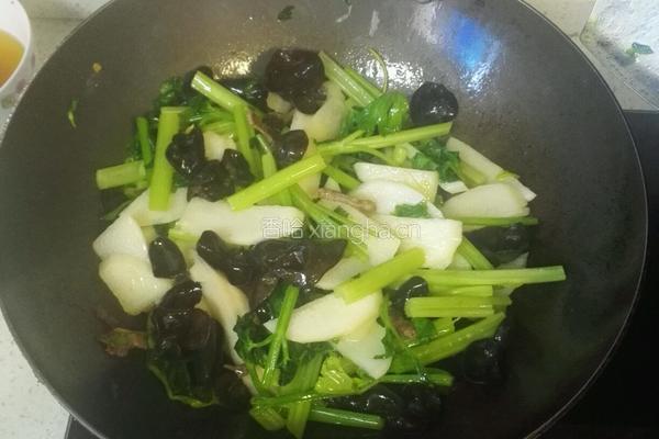 山药炒木耳的做法图解6