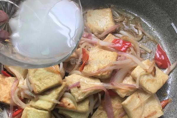 洋葱炒千叶豆腐的做法图解13
