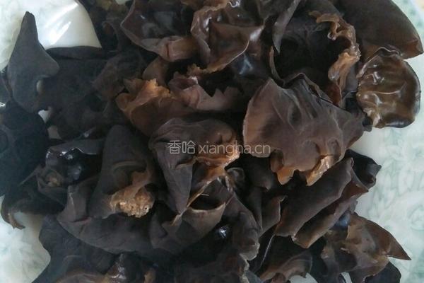 醋泡木耳的做法图解2