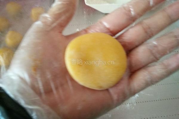 枣泥蛋黄饼的做法图解14