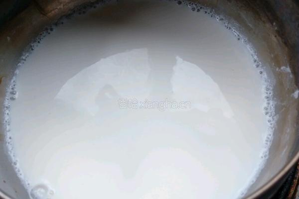 自制奶茶的做法图解1