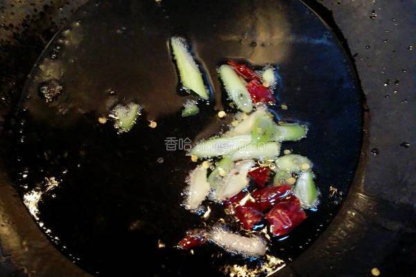 辣子鸡丁的做法图解2