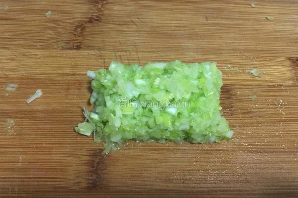 芹菜猪肉饺子的做法图解5