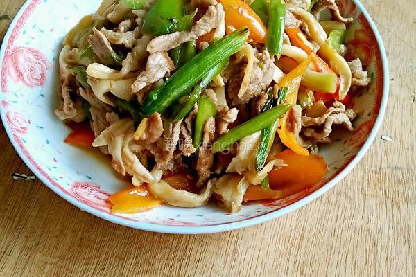 蘑菇炒肉的做法图解5