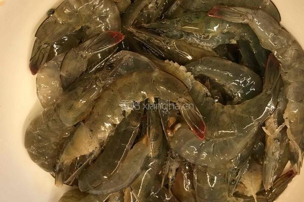 肉糜蒜蓉粉丝蒸虾的做法图解3