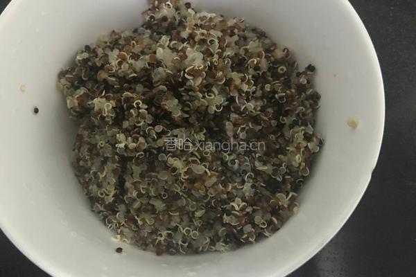 藜麦饭团的做法图解6