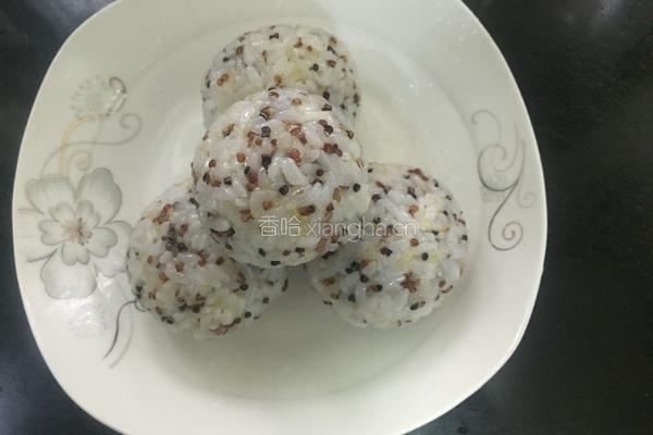 藜麦饭团的做法图解13