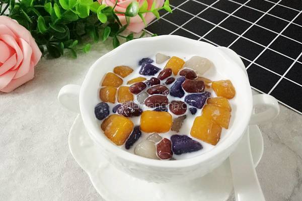 自制Q弹芋圆的做法图解1