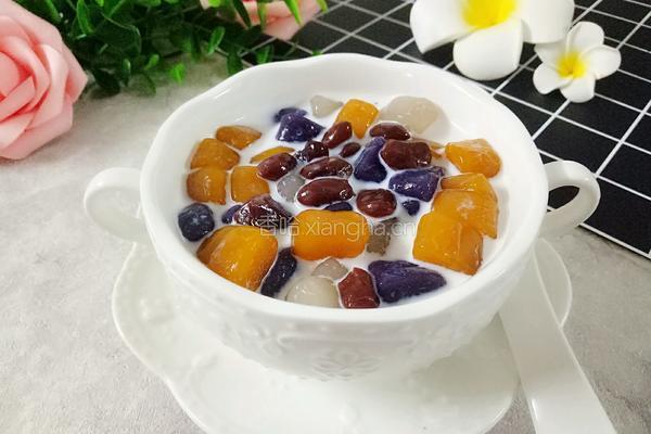 自制Q弹芋圆的做法图解2