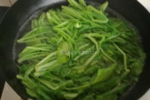 毛豆萝卜梗的做法图解3