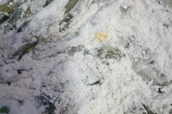 香酥小鱼的做法图解3