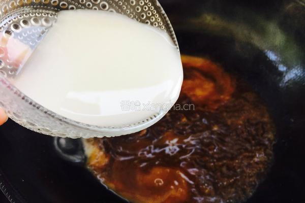 红烧肉丸包鹌鹑蛋的做法图解27
