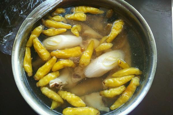 泡椒凤爪的做法图解9