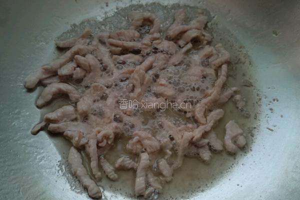 黄花菜小葱炒肉的做法图解6
