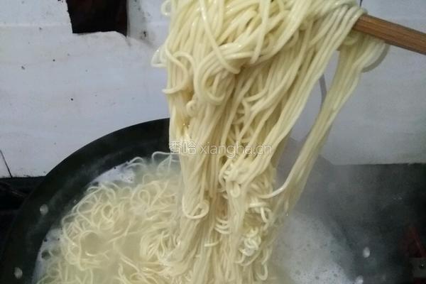 酸甜麻辣 凉面 的做法图解2
