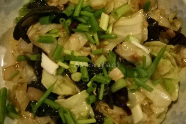 包菜炒木耳的做法图解7