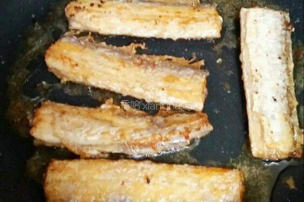 简易煎带鱼的做法图解4