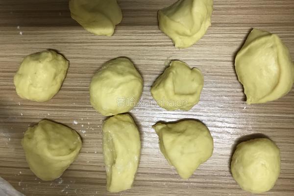 芝士肉松面包的做法图解5