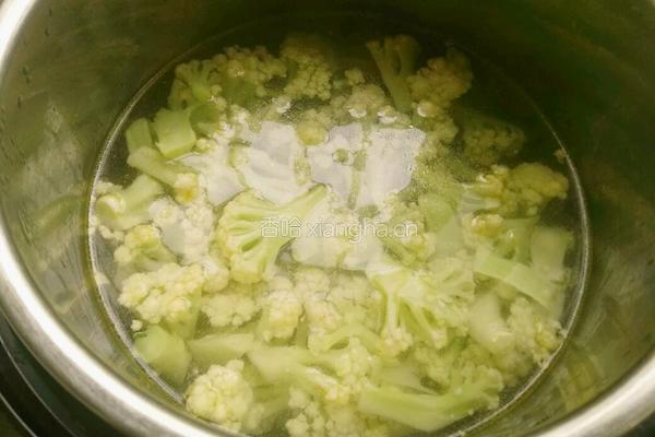 五花肉炒花椰菜的做法图解4