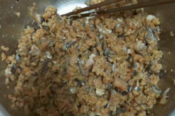 马哈鱼韭菜饺子的做法图解4