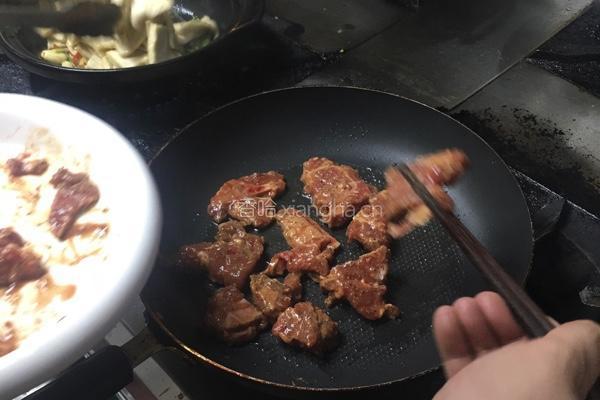 茶香牛仔骨的做法图解2