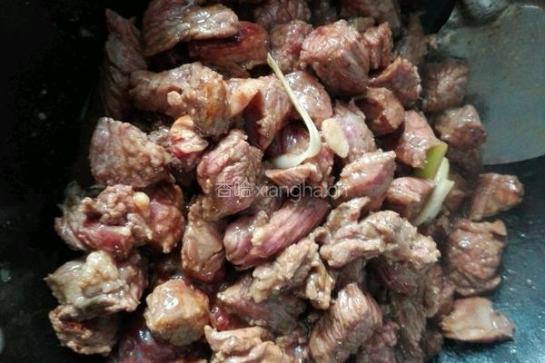 萝卜炖牛肉的做法图解7